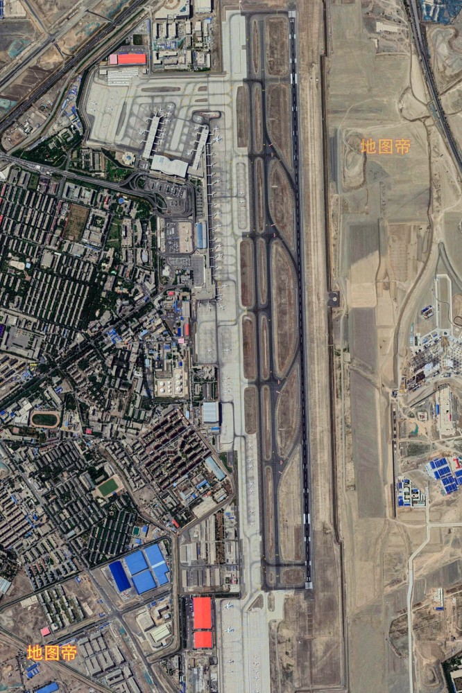 桃仙机场跑道图片