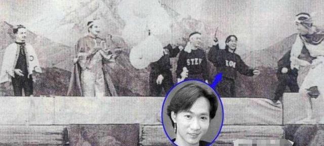 1993年黄家驹在演唱会上说1994年再见当年却意外坠台去世