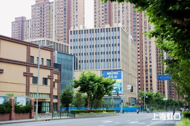 彩虹湾四期提前交付,迎来首批新房主人!