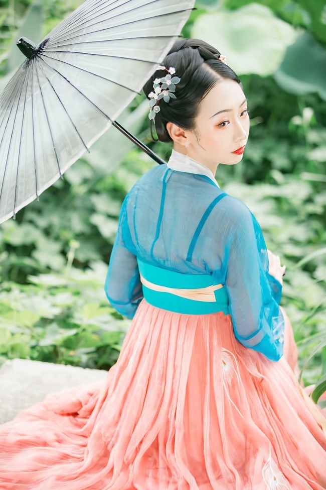 古装摄影 汉服cosplay正片,风吹荷花,开出盛夏