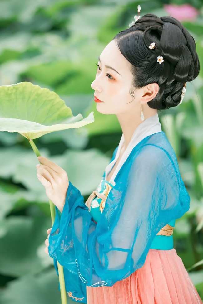 古装摄影 汉服cosplay正片,风吹荷花,开出盛夏