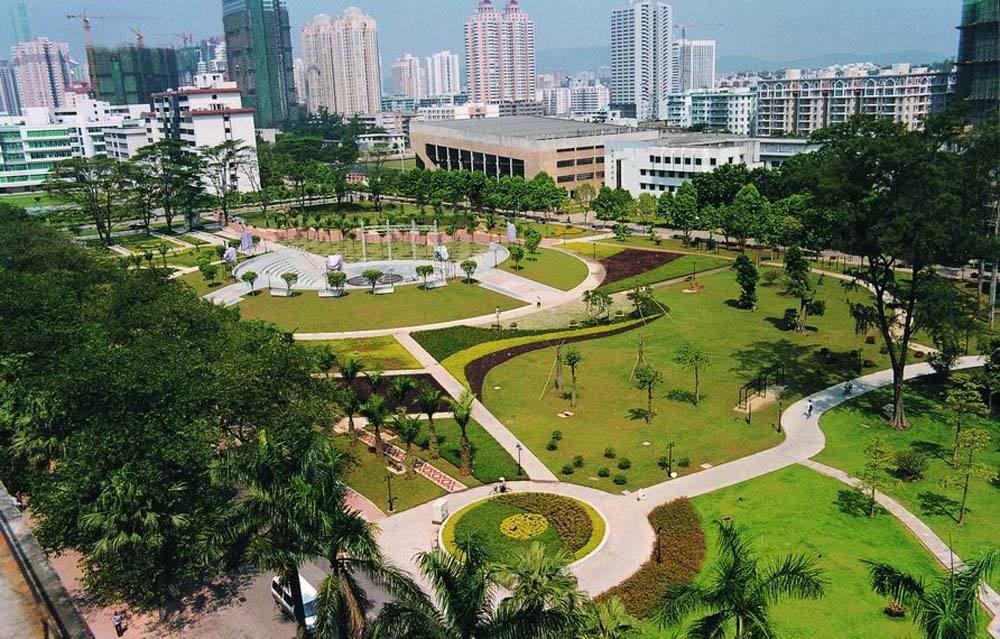 现有博士点21个,硕士点51个学校有广州石牌,广州大学城和佛山南海3个