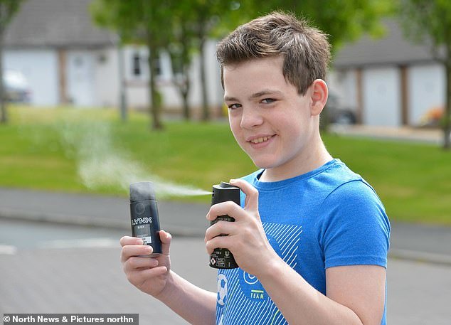 英国少年溺水昏迷三周 闻到最喜欢的除臭剂后苏醒 直发也变卷了 腾讯新闻