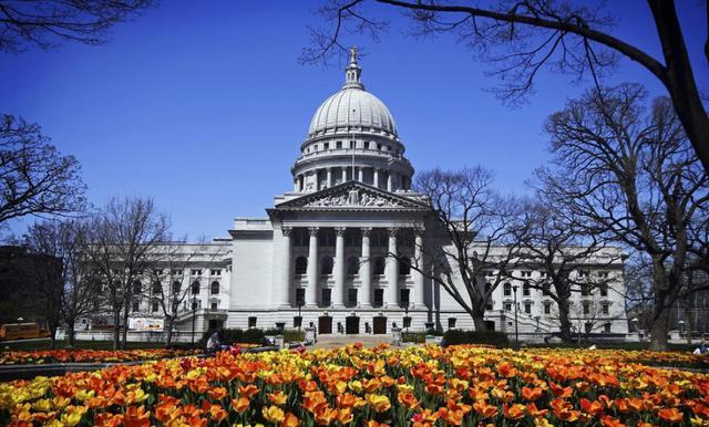 极不寻常,"黑宫自治区"成立,白宫该如何应对