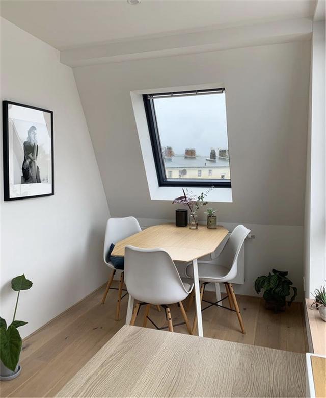 砸掉"斜"墙壁,打造40㎡大窗户,看房子有想在里面种菜的冲动