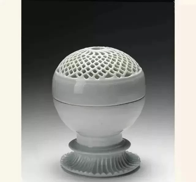 青如天,明如镜,景德镇的青白瓷,诠释东方美学