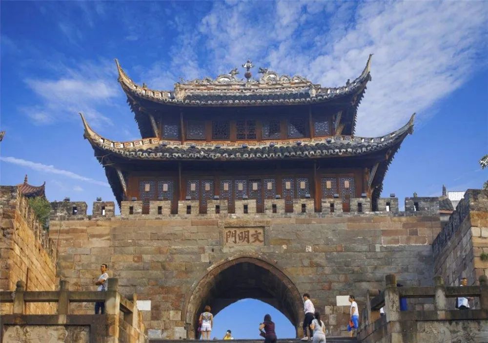 巴蜀文化旅游走廊川南渝西环线精品自驾线路推荐