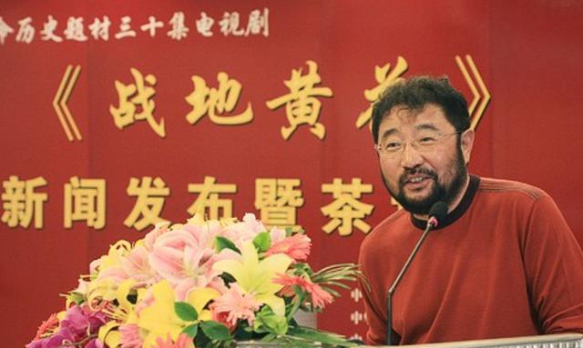 飞天奖导演米家山,和妻子潘虹离婚后爱上王小丫,现在过得如何?_腾讯新