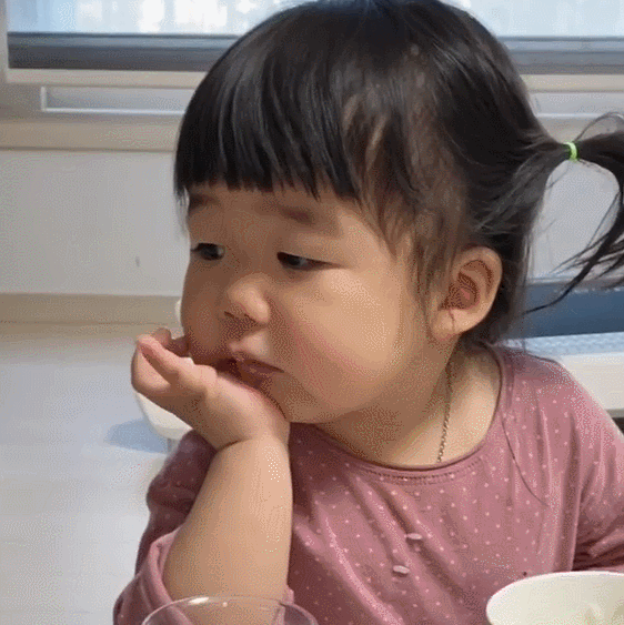 韩国妈妈狂晒女儿千张丑照张张丑出天际看过的人却说好想生女儿