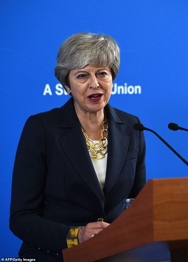 特蕾莎·梅卸任后演讲赚884万,远高于当首相时收入,但没鲍里斯赚得多