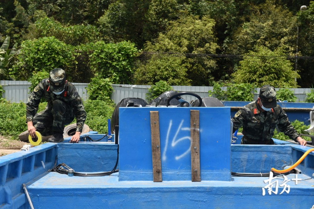 广州海警一次性查获18艘走私用大马力摩托艇