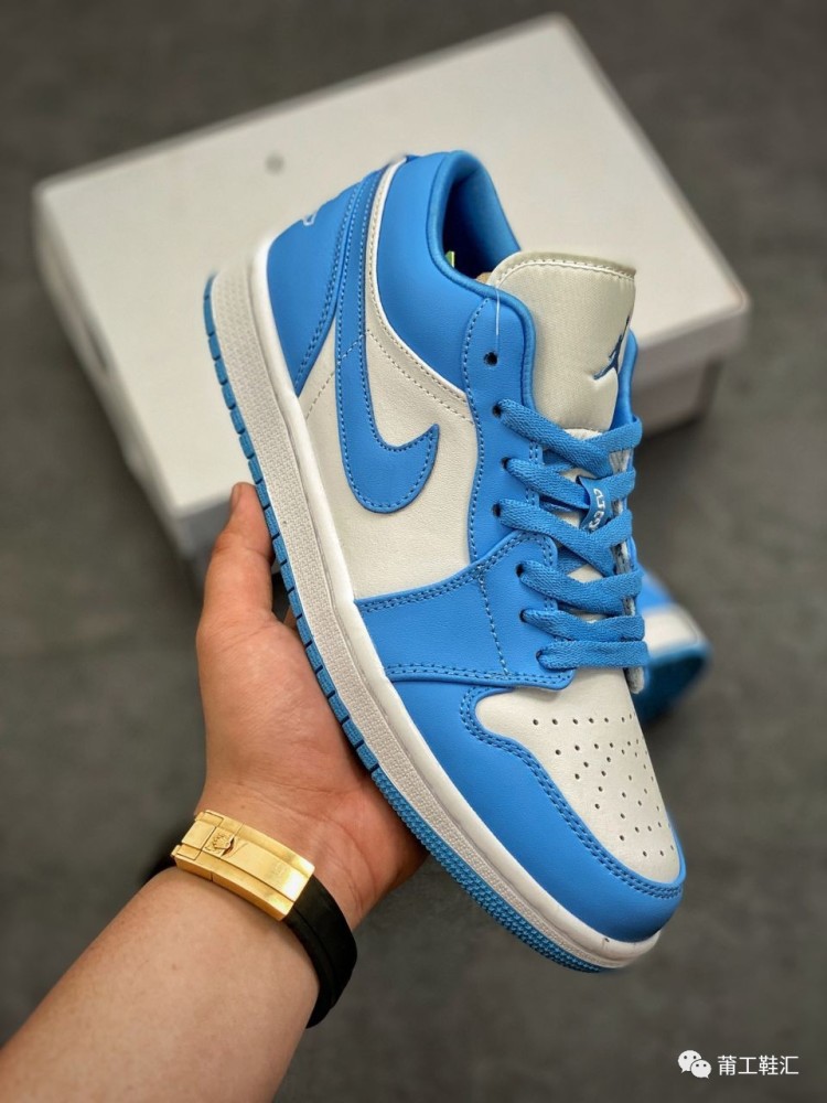 夏日必备鞋款简约又不失清新aj1lowunc北卡蓝开箱