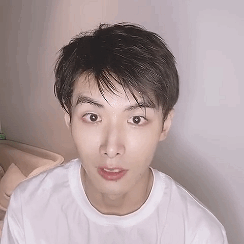 6月24日赵弈钦给于正道歉连泼自己两杯水你怎么看