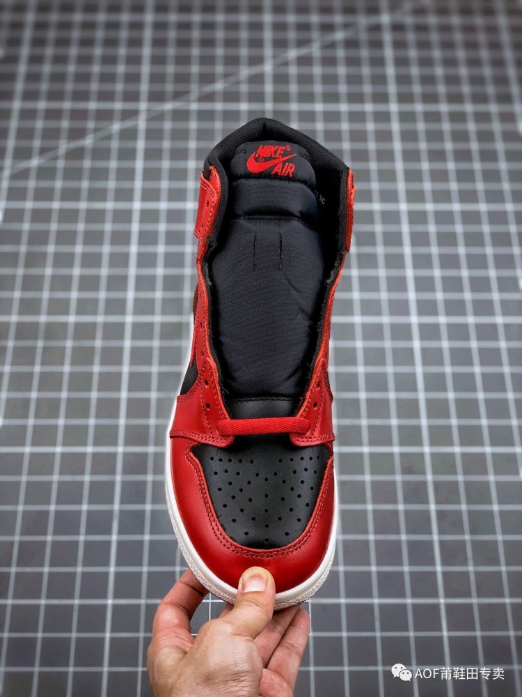 上个世纪被nba比赛禁穿aj1反转禁止穿着开箱测评
