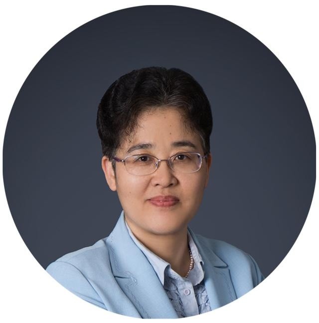 华荣广东省中医院脑病中心主任医师,硕士研究生导师,国家三级正高