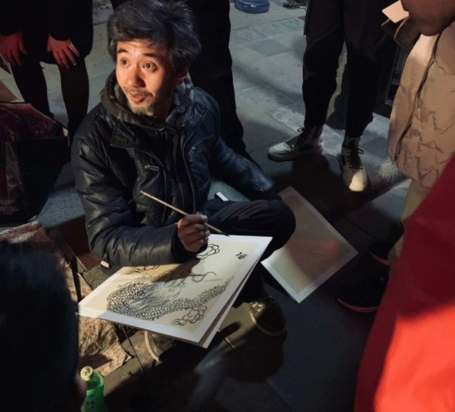 西安扇子哥:500万古董放博物馆没有用,艺术要进入寻常百姓家