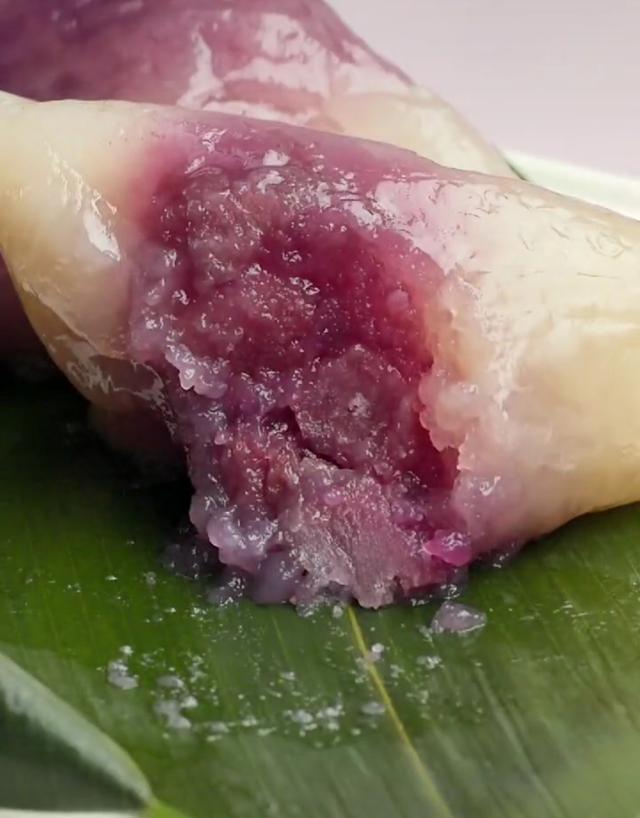 q弹爽口清凉不冰传统又新颖的紫薯水晶粽最适合炎热夏天食用