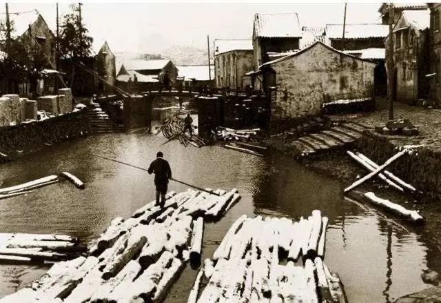 温州老照片小南门双莲桥人山人海