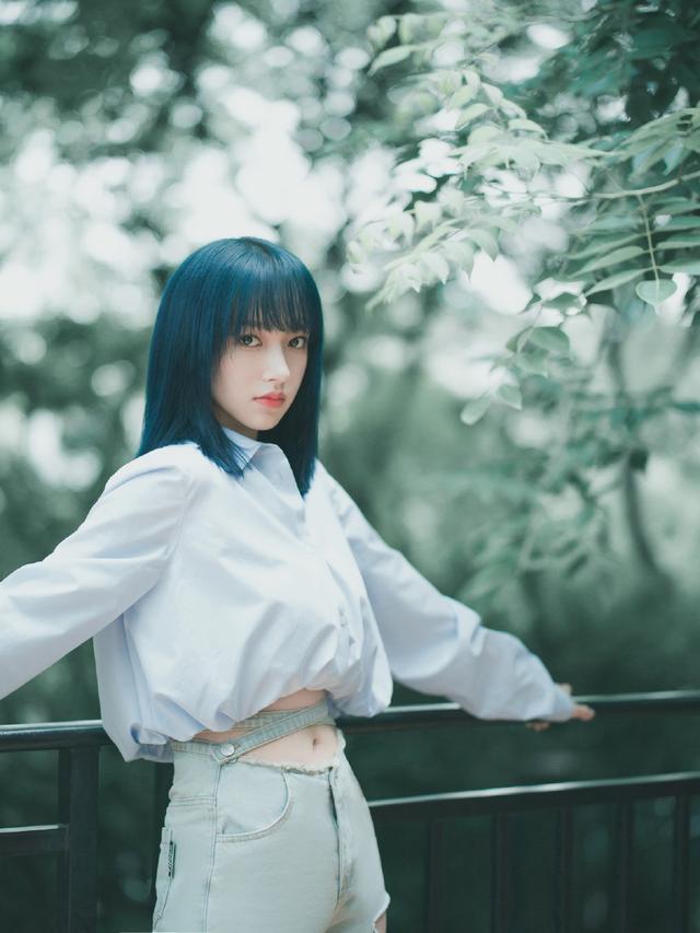 在最新一期的跑男中,节目组请来了程潇,张天爱,何穗,宋妍霏,宋轶五位