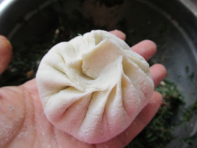 黄河口的这个菜曾风靡一时,别说,蒸包子还真好吃,出锅连吃4个,真香啊