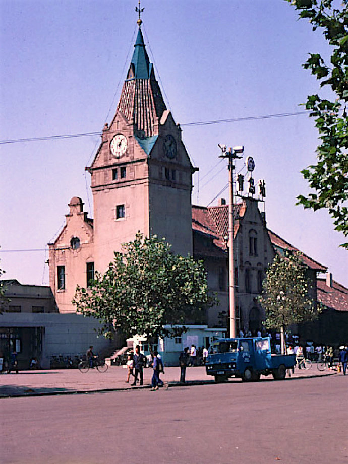 历史老照片1983年山东青岛老城区时代的记忆