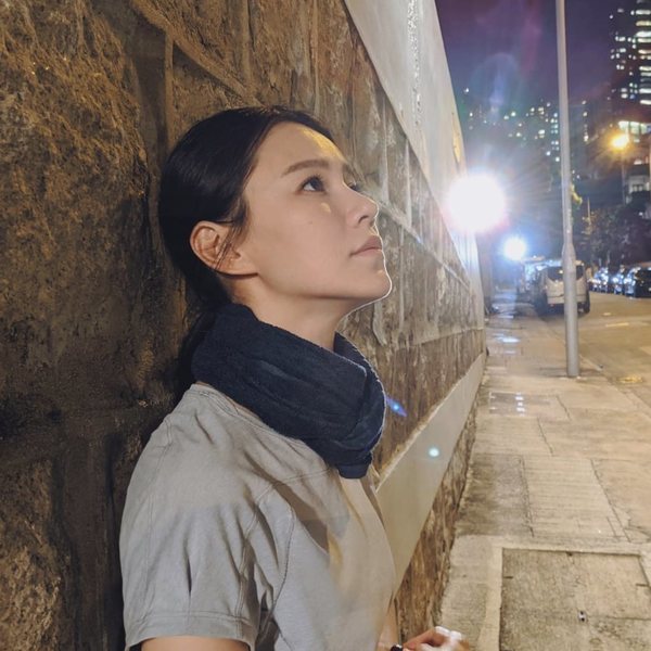 回应整容指控黄翠如扬言百分百不会动鼻子自认是有福气