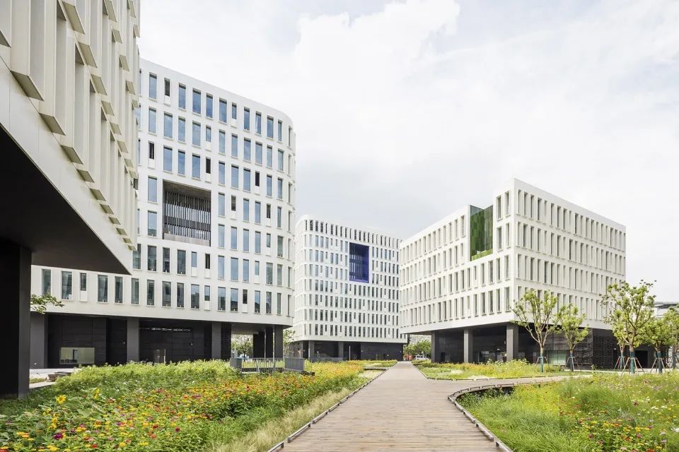 上海华鑫天地产业园创造集体认同费尔叶马切蒂建筑事务所