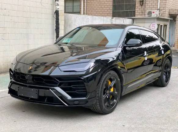 兰博基尼urus高清街拍