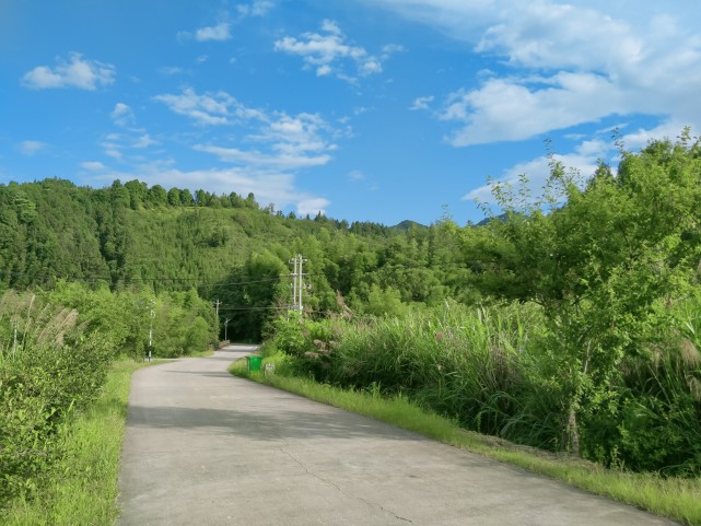 江西赣州上犹县山区农村风景,田园风光,景色秀丽,犹如人间仙境令人