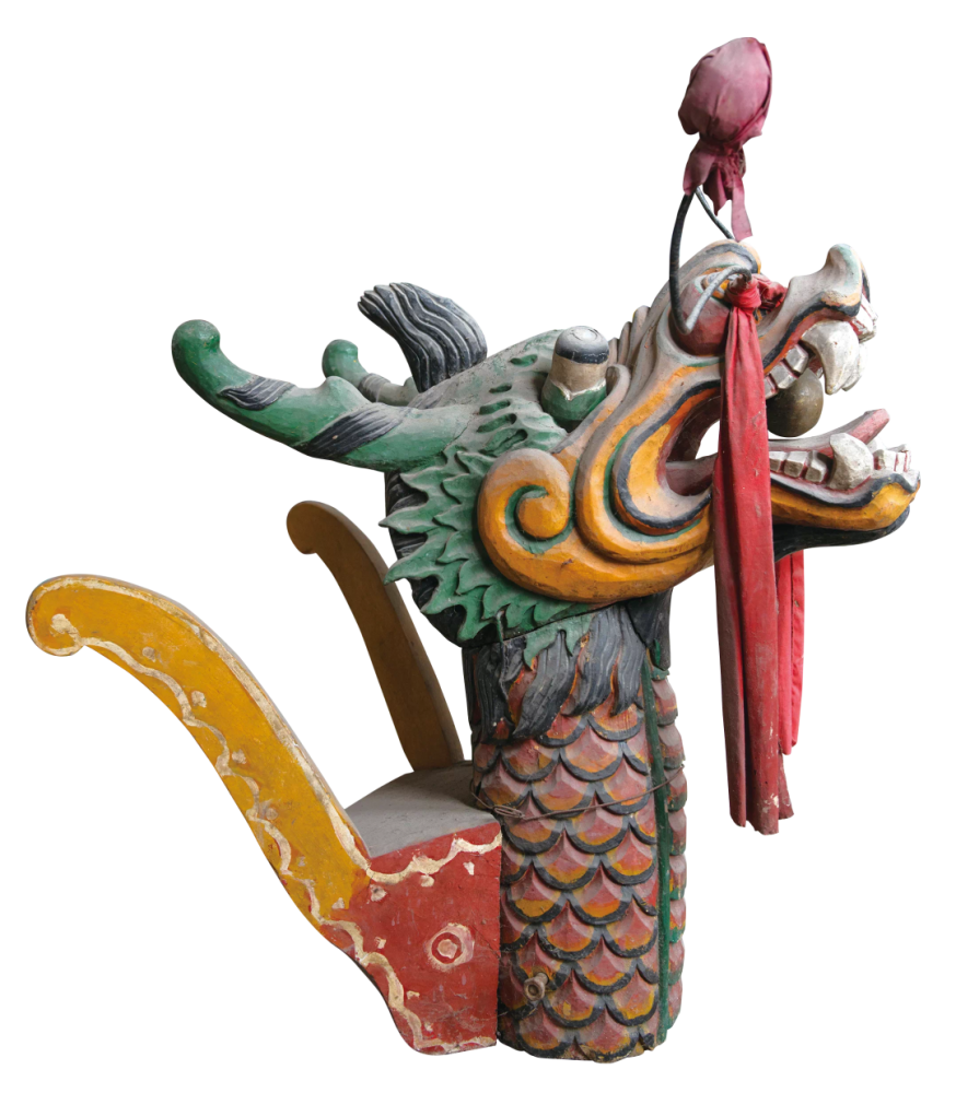 顶着个鸡头马头象头还有犀牛头你确定这个是龙舟吗