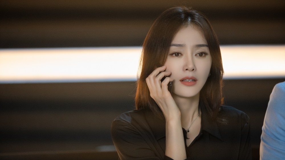 秦岚《怪你过分美丽》遭遇职场新挑战 体会人情冷暖惹人唏嘘_腾讯新闻