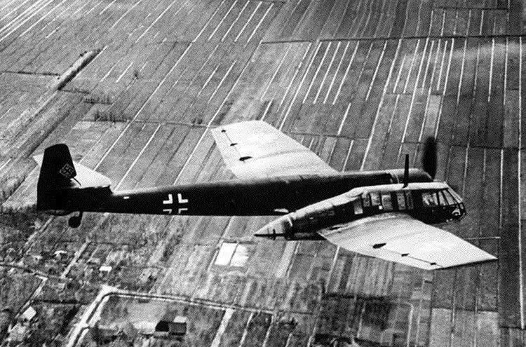 飞机设计史上少有的两款奇葩实用飞机:不对称飞机