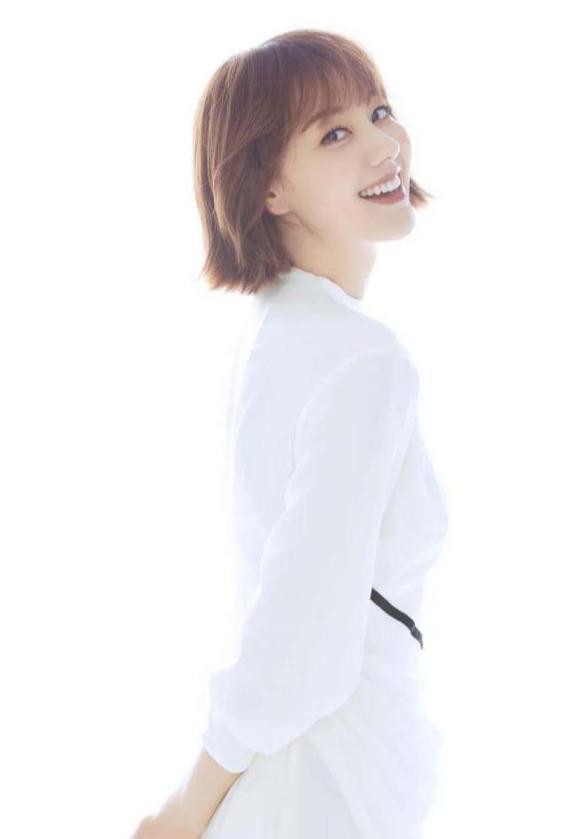 被央视"辞退"又曾陷情感丑闻,李咏老搭档王冠退下舞台有新活法