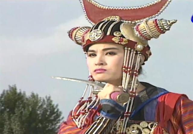 扮演"阿史那燕"的王筱婵出生于1962年,是三个女主中年纪最大的.