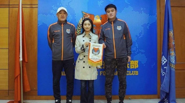 大连千兆仅仅只排在第17位的位置,这也让王俊奇感到非常无奈