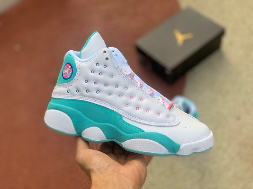 乔丹aj 13代 aurora green gs 彩蛋白绿糖果球鞋