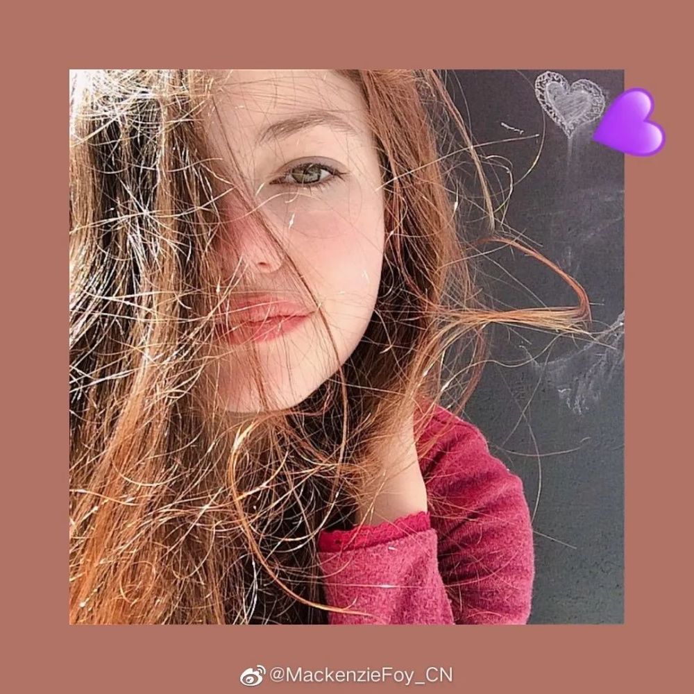 还记得暮光之城里的renesmee吗她现在长这样