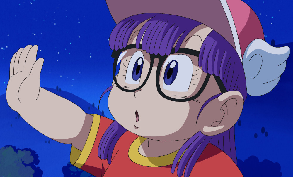 则卷阿拉蕾是则卷千兵卫制造的机器人,但是表面上看起来和一个五岁的