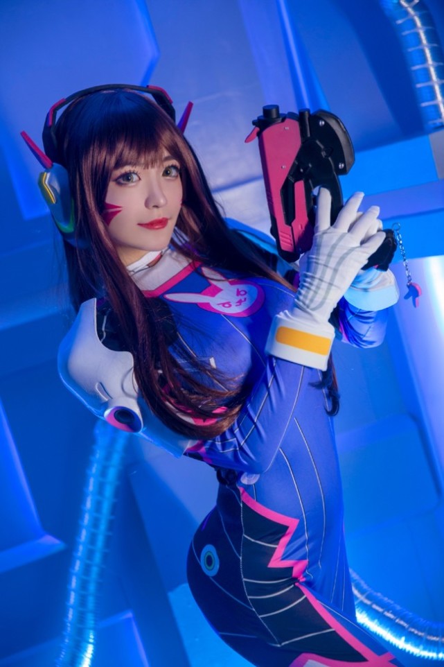 守望先锋dvacosplay正片你没有机甲的话我可抱走了