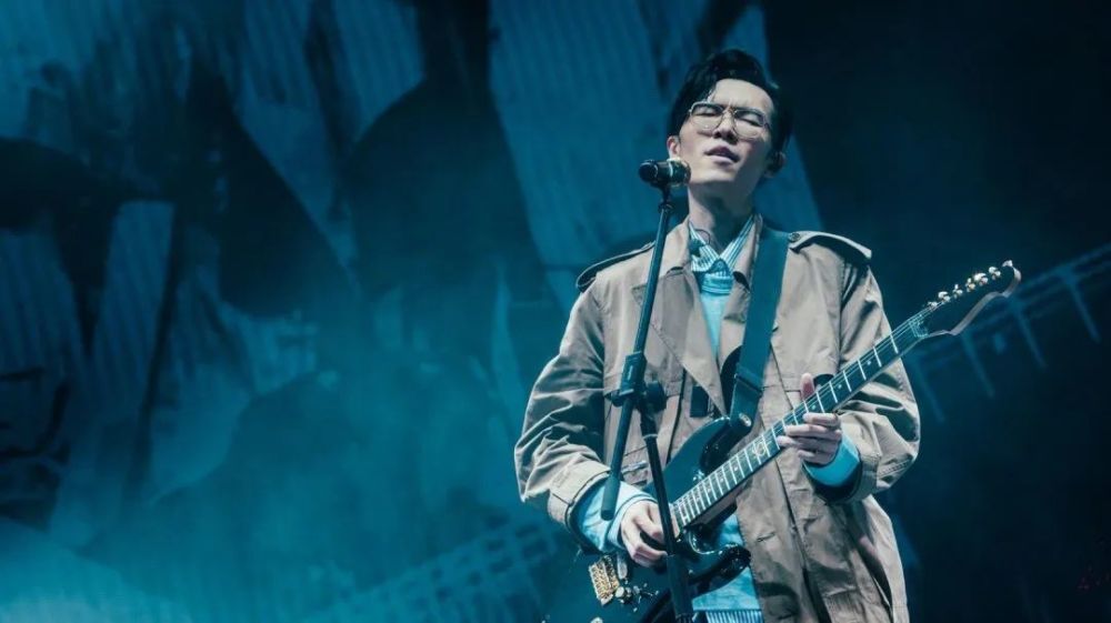 为啥这么多优秀的歌手都是巨蟹座?