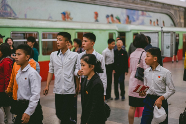 在朝鲜,平壤市民的衣食住行是什么样的?