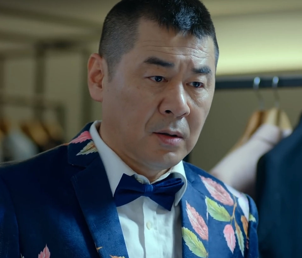热播剧《爱我就别想太多》:潘粤明实力助阵,陈建斌和李一桐上演嬉笑