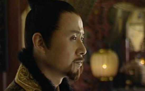 裕王是嘉靖的儿子将来会继承皇位为何还要冒险和严嵩相斗