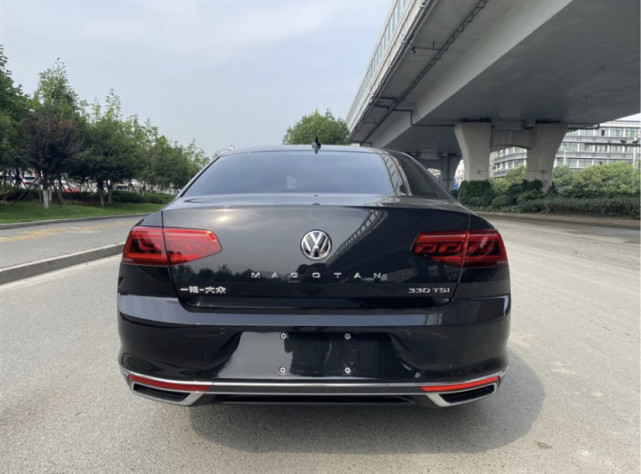 喜提大众迈腾330豪华版,现金优惠了3.1万,我这提车价格算便宜吗