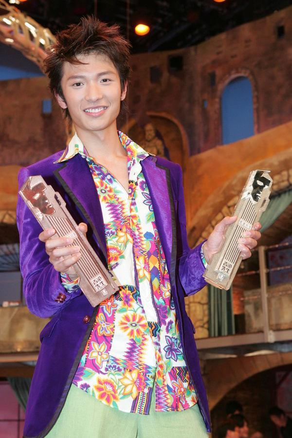 36岁港男高钧贤时隔六年重返tvb感慨多,自责曾带怨气离巢悔不当初