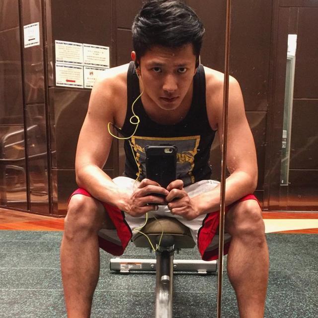 36岁港男高钧贤时隔六年重返tvb感慨多,自责曾带怨气离巢悔不当初