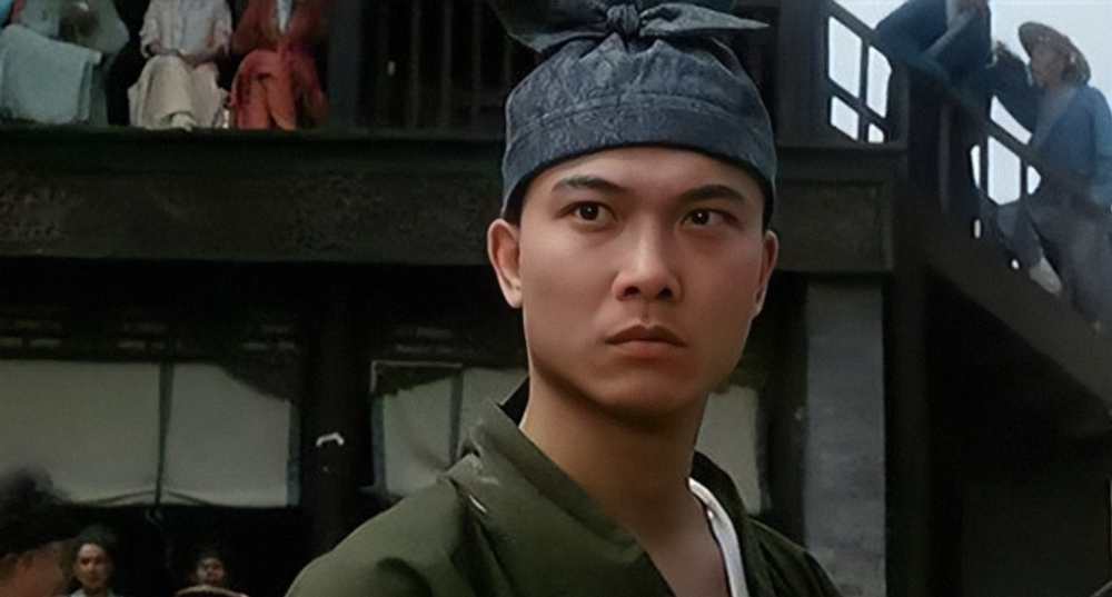 都看李连杰搅水缸,谁记得钱小豪这句话!有机会谁不想当君宝!
