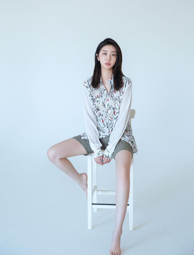 青你2赵小棠自曝是夜店咖?被嘲偶像失格回应又出错,曾承认整容