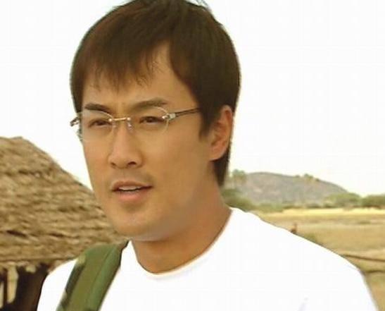 40岁林峰被网友大赞年轻化,细数五个经典造型