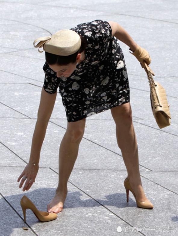 奥巴马街边撸串,玛丽王妃被卡掉高跟鞋,国家级人物最"普通人"的一幕!